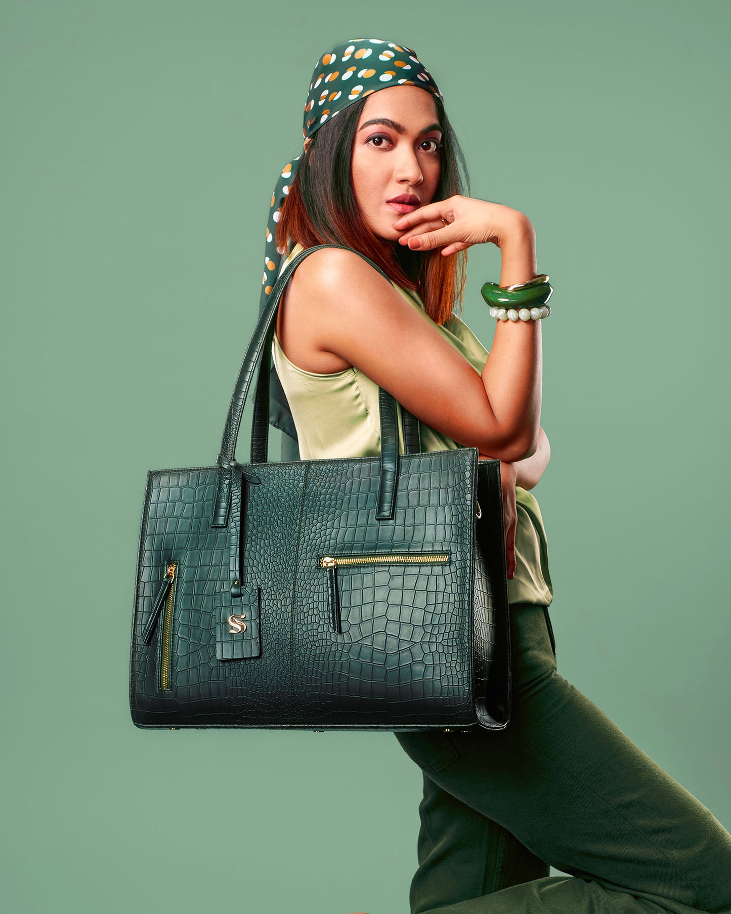 Emerald Elegance Amira Tote bag for 16" laptop