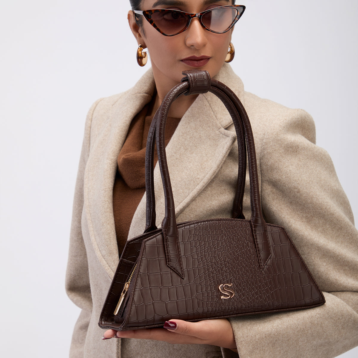 Mahogany Mystique Estelle Shoulder bag